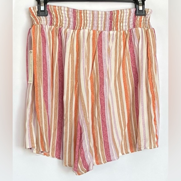 NWT - No Comment Plus Elastic Tie Waist Paper Bag Shorts - Picture 2 of 3